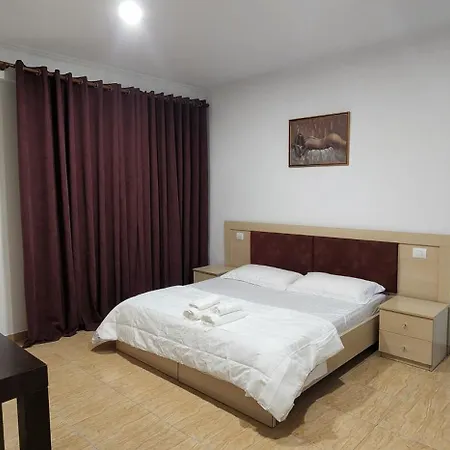 Kleo Hotel 3*